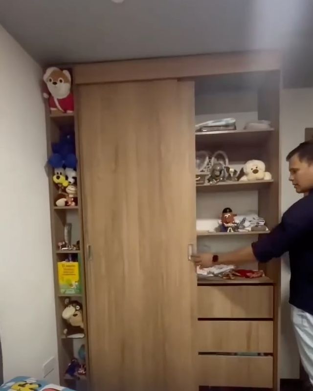 Clóset a la medida en habitación infantil
